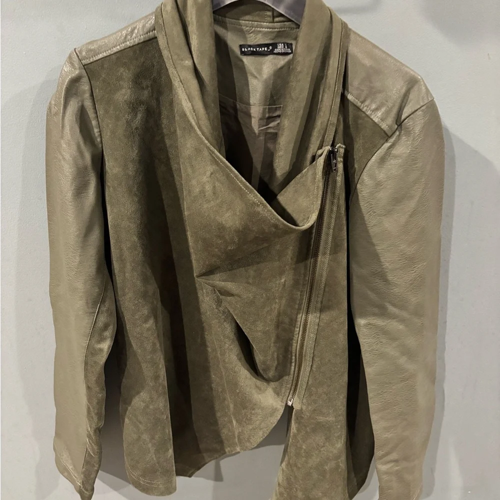 Black Tape Womens Faux Leather Asymmetrical Shirt Jacket Green Womens EUC - Picture 2 of 5